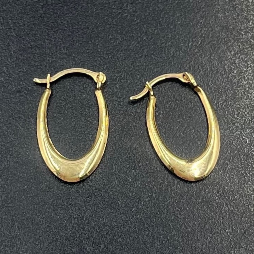 JCM Jacmel Jewelry 14k Yellow Gold Oval Hoop Classic Smooth Polished Earrings